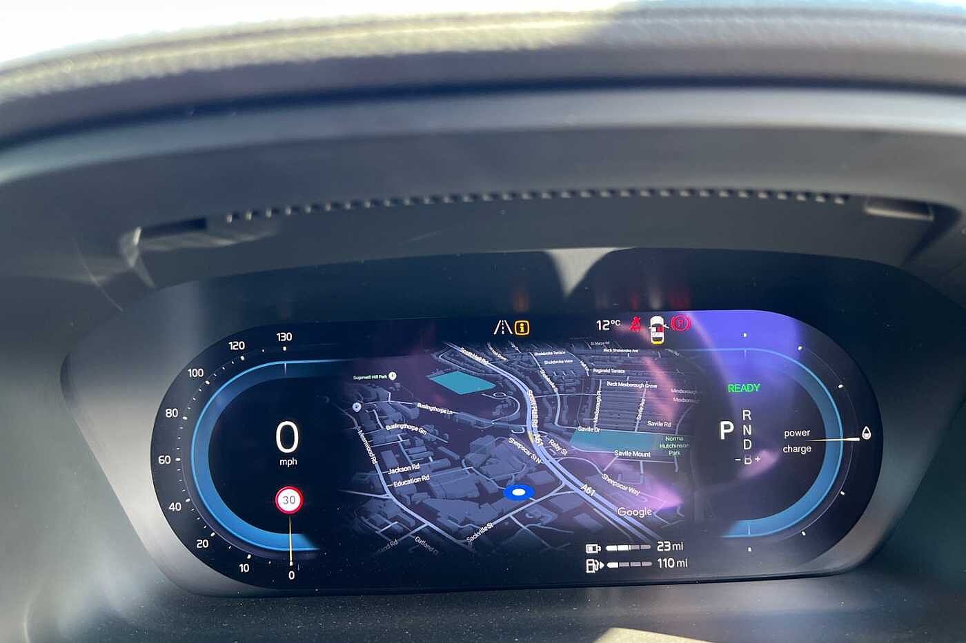 Volvo S90 Recharge Plus, T8 AWD plug-in hybrid, Electric/Petrol, Dark