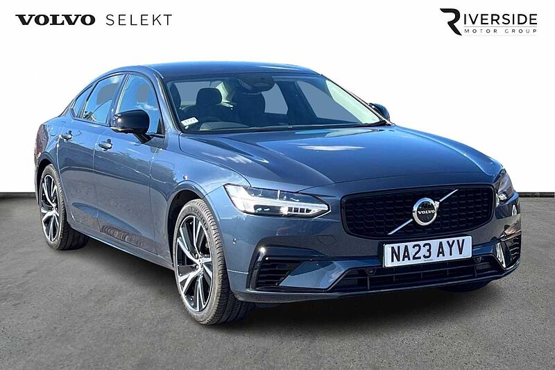 Volvo S90 Recharge Plus, T8 AWD plug-in hybrid, Electric/Petrol, Dark