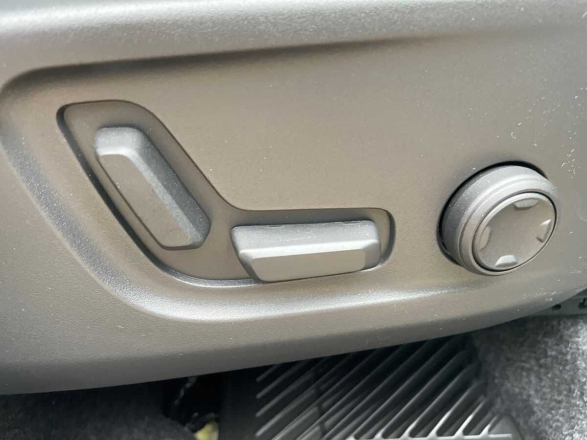 Volvo XC40 2.0 B4P Ultra Black Edition 5Dr Auto