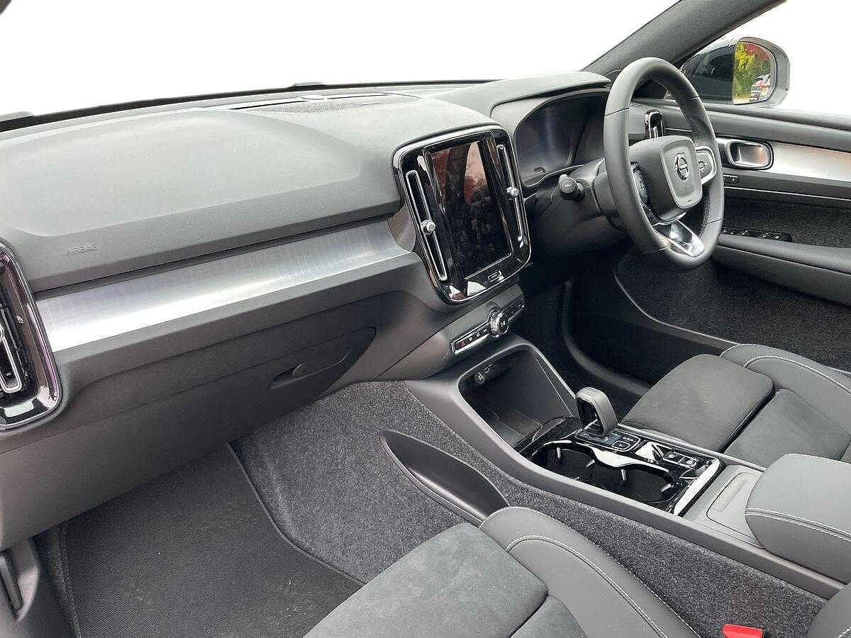 Volvo XC40 2.0 B4P Ultra Black Edition 5Dr Auto