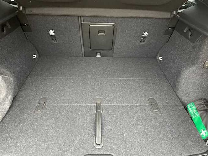 Volvo XC40 2.0 B4P Ultra Black Edition 5Dr Auto