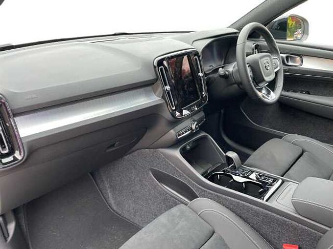 Volvo XC40 2.0 B4P Ultra Black Edition 5Dr Auto