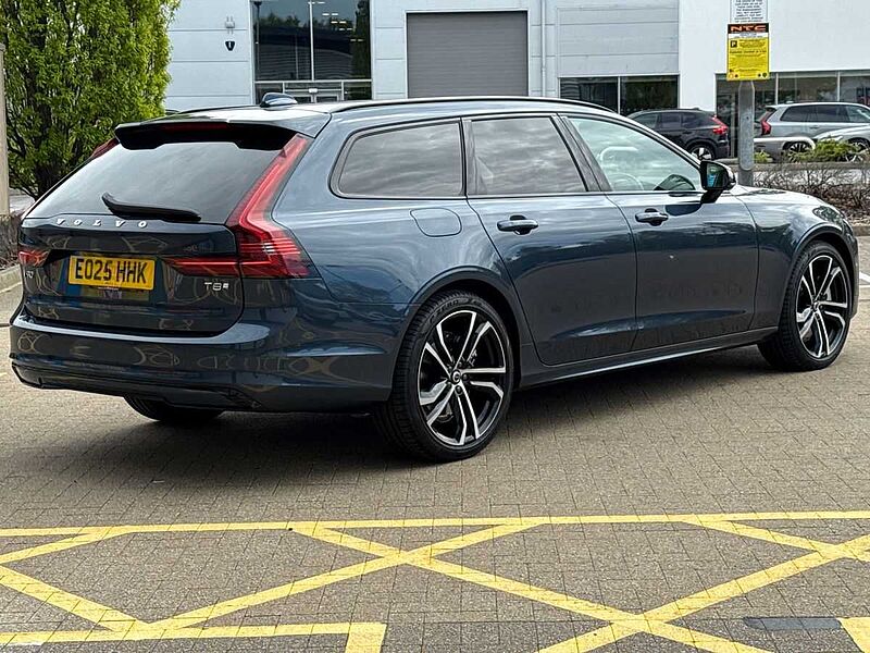 Volvo V90 Ultra, T8 AWD Plug-in hybrid, Electric/Petrol, Dark