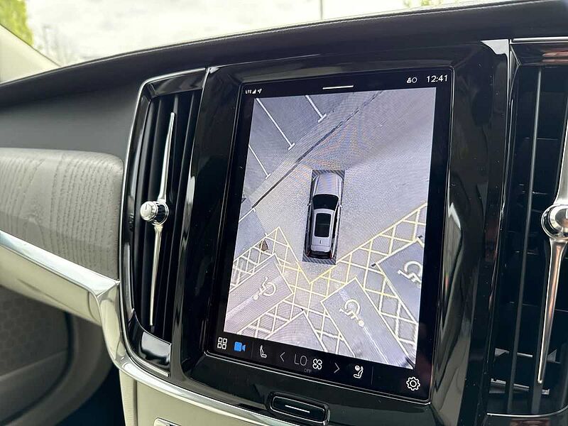 Volvo V90 Ultra, T8 AWD Plug-in hybrid, Electric/Petrol, Dark