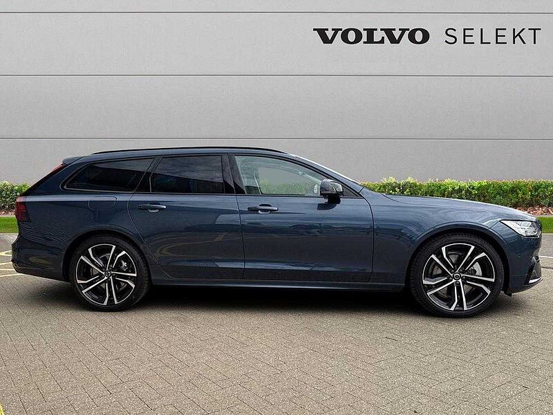 Volvo V90 Ultra, T8 AWD Plug-in hybrid, Electric/Petrol, Dark