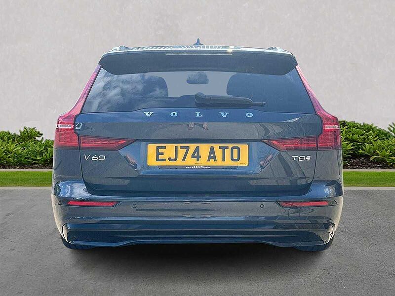 Volvo V60 Ultra, T8 AWD Plug-in hybrid, Electric/Petrol, Dark