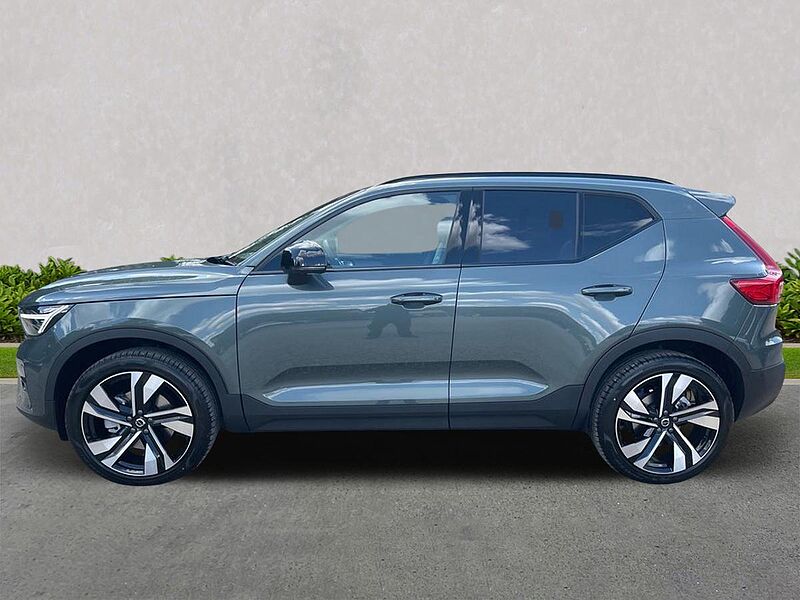 Volvo XC40 2.0 B4P Ultra Dark 5Dr Auto