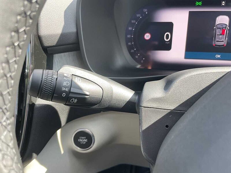 Volvo XC40 2.0 B4P Ultra Dark 5Dr Auto