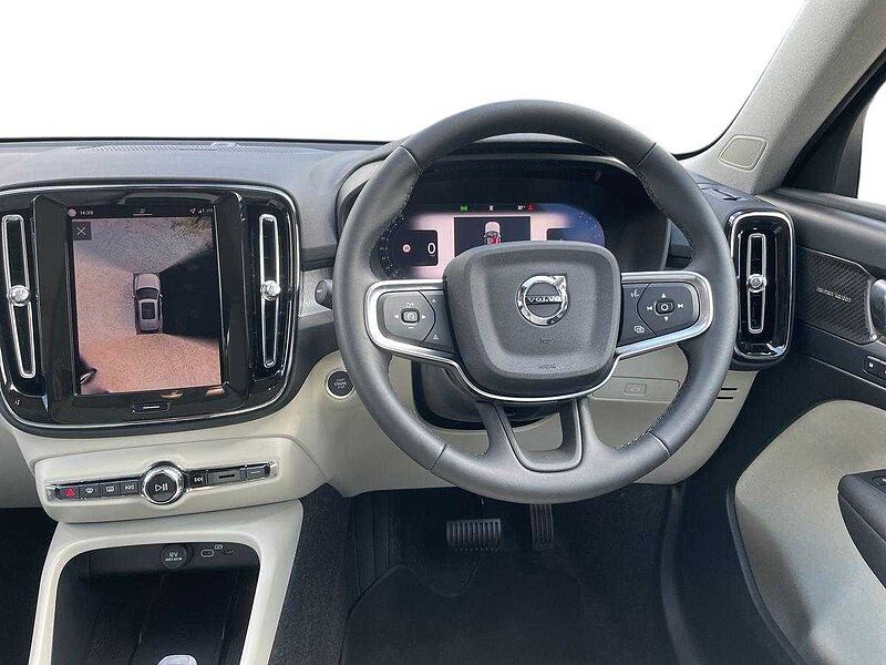 Volvo XC40 2.0 B4P Ultra Dark 5Dr Auto