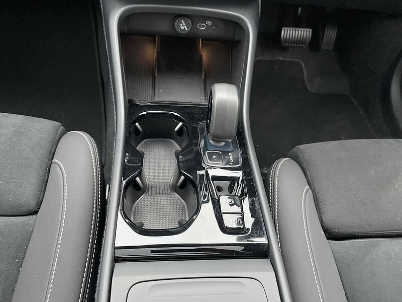 Volvo XC40 2.0 B4P Ultra Black Edition 5Dr Auto