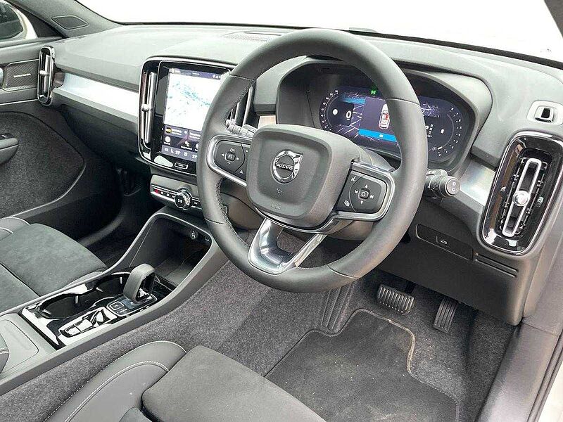 Volvo XC40 2.0 B4P Ultra Black Edition 5Dr Auto