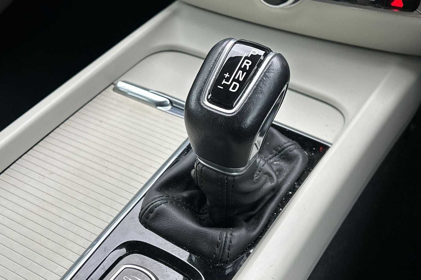 Volvo V60 Cross Country D4 AWD Automatic