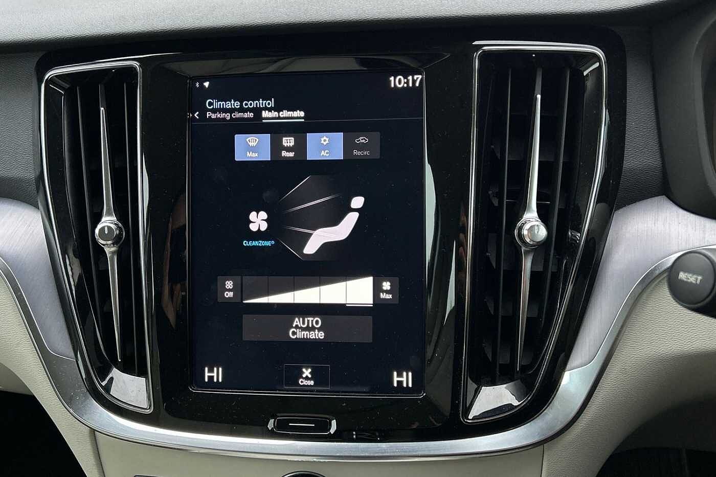 Volvo V60 Cross Country D4 AWD Automatic