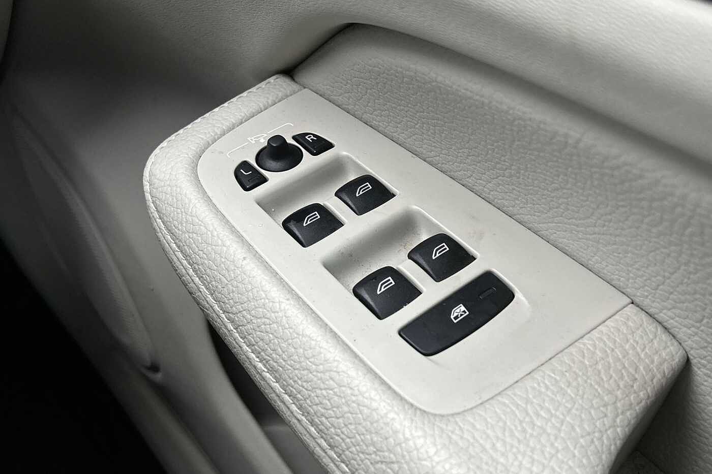 Volvo V60 Cross Country D4 AWD Automatic