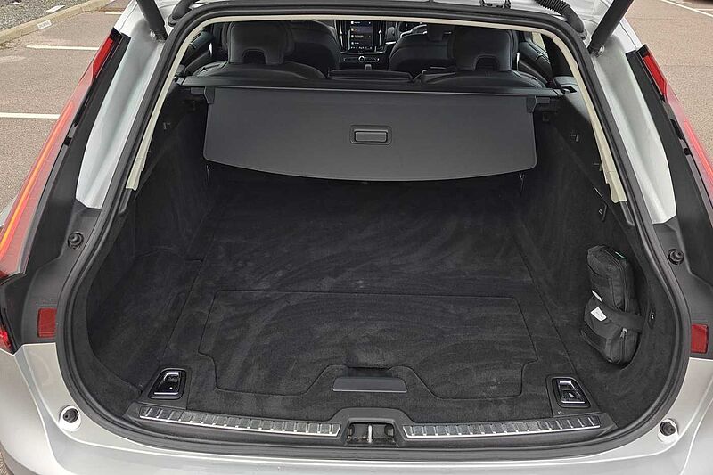 Volvo V90 Cross Country Country, B5 AWD mild hybrid