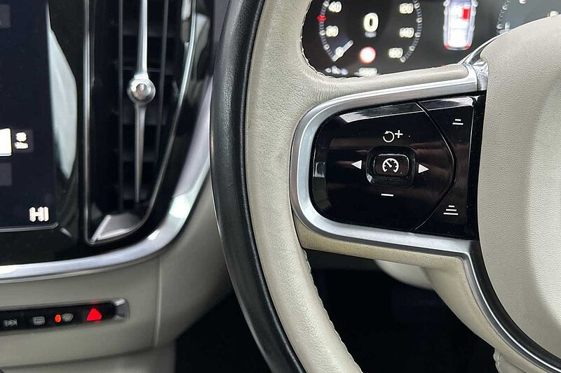 Volvo V60 Cross Country D4 AWD Automatic