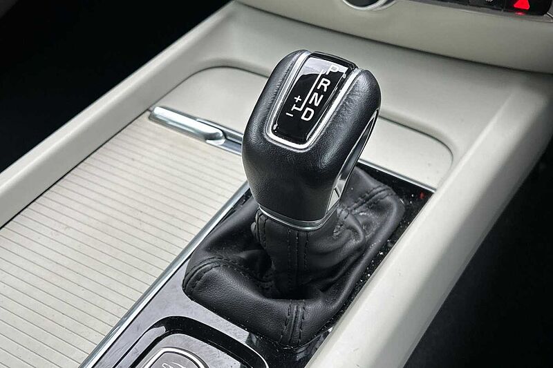 Volvo V60 Cross Country D4 AWD Automatic