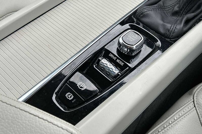 Volvo V60 Cross Country D4 AWD Automatic