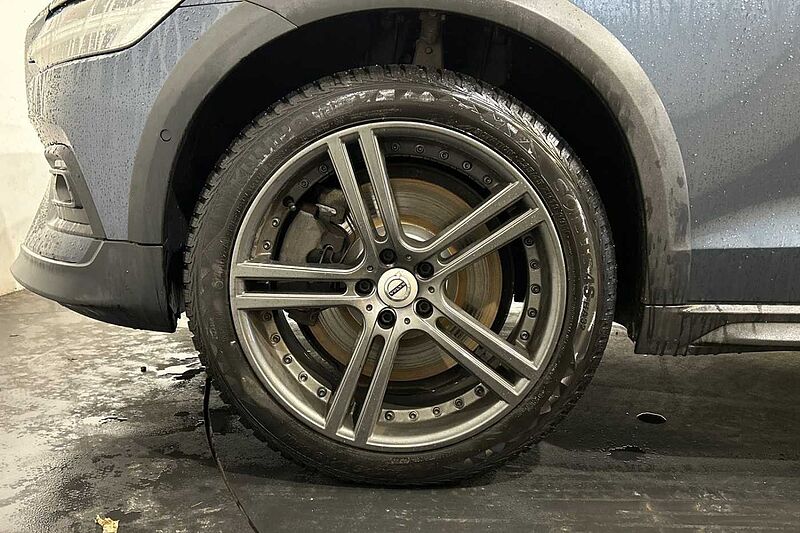 Volvo V60 Cross Country D4 AWD Automatic