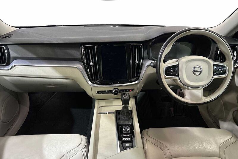 Volvo V60 Cross Country D4 AWD Automatic