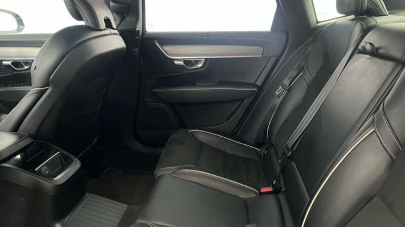 Volvo S90 Recharge R-Design, T8 AWD plug-in hybrid