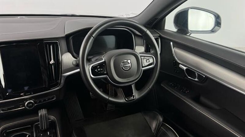 Volvo S90 Recharge R-Design, T8 AWD plug-in hybrid