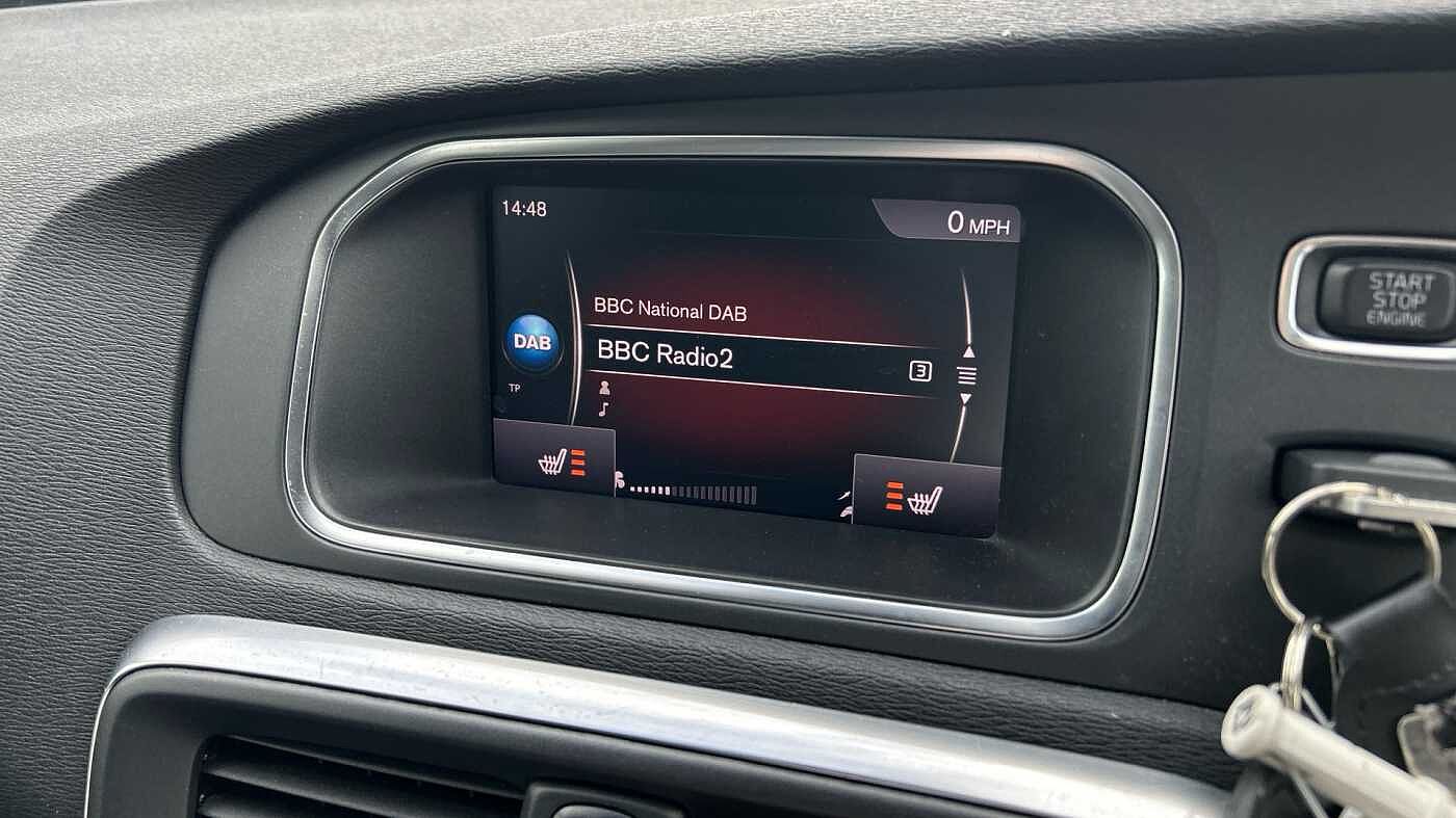 Volvo V40 T3 R-Design Pro Manual