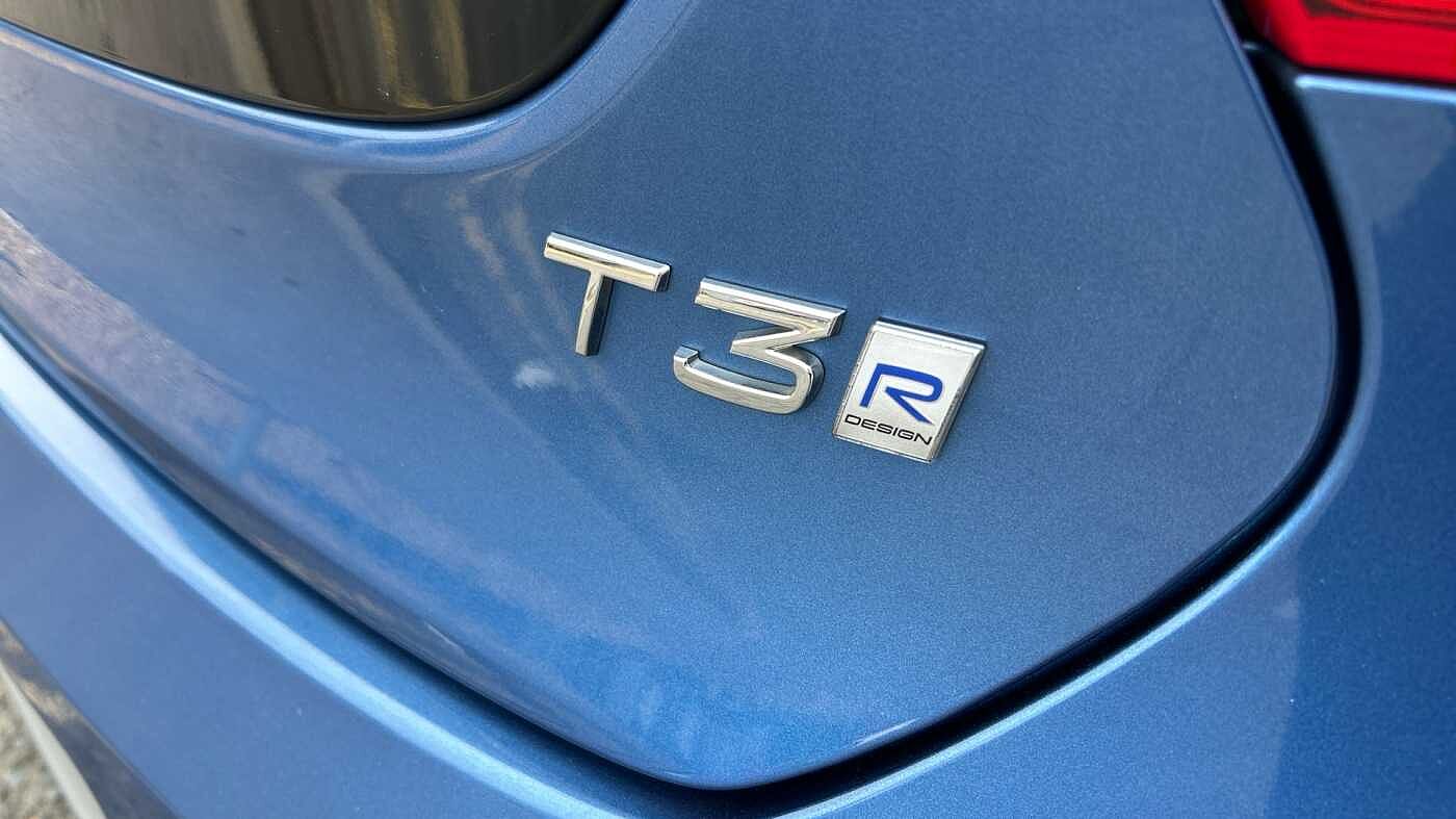 Volvo V40 T3 R-Design Pro Manual