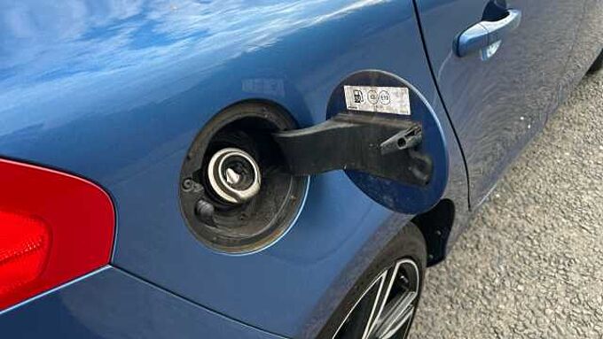 Volvo V40 T3 R-Design Pro Manual