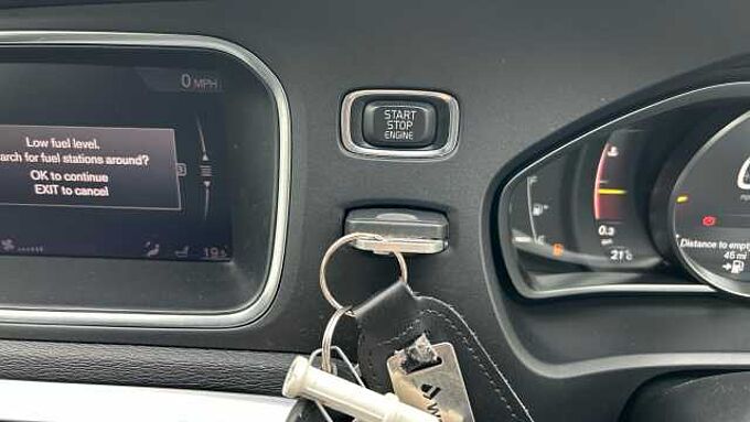 Volvo V40 T3 R-Design Pro Manual