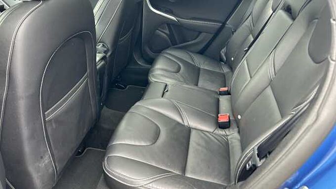 Volvo V40 T3 R-Design Pro Manual