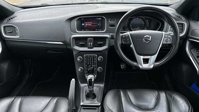 Volvo V40 T3 R-Design Pro Manual