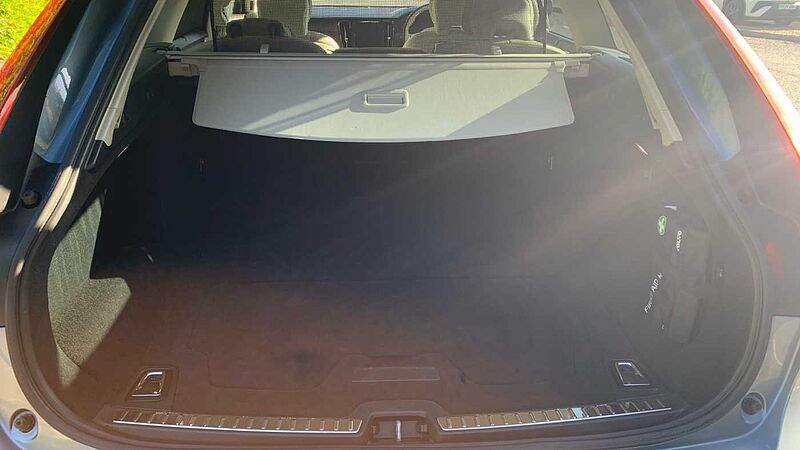 Volvo V90 Cross Country T5 AWD Plus Automatic