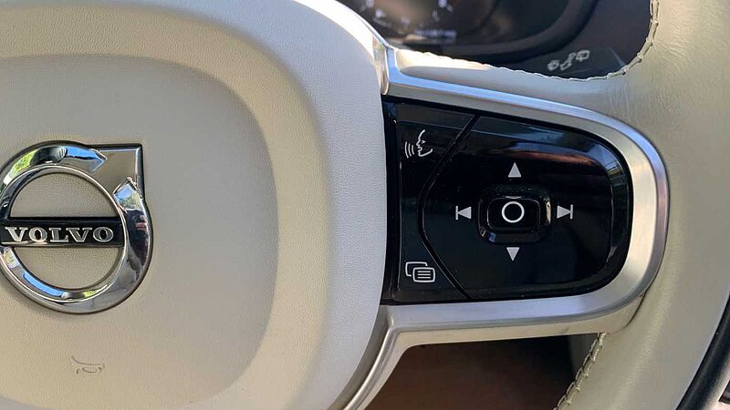 Volvo V90 Cross Country T5 AWD Plus Automatic