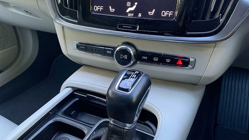 Volvo V90 Cross Country T5 AWD Plus Automatic