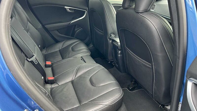 Volvo V40 T3 R-Design Pro Manual