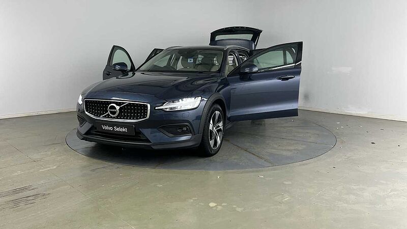 Volvo V60 Cross Country T5 AWD Plus Automatic