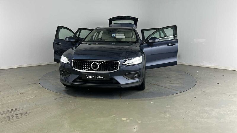 Volvo V60 Cross Country T5 AWD Plus Automatic