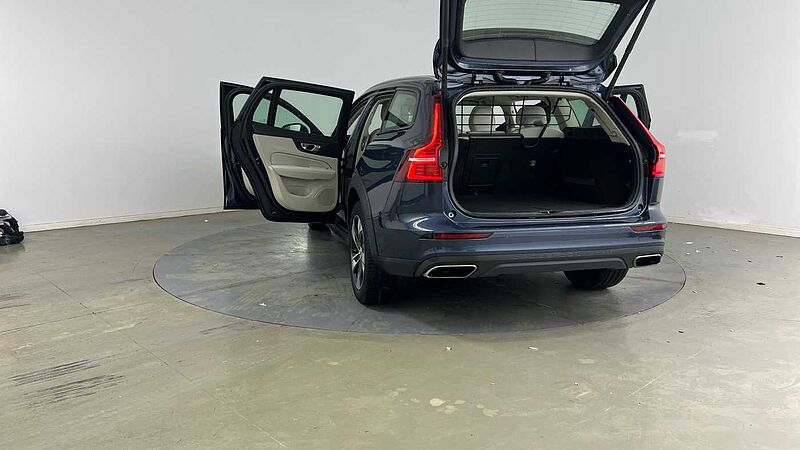 Volvo V60 Cross Country T5 AWD Plus Automatic