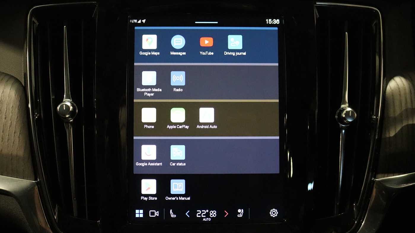 Volvo V90 Cross Country B5 (P) AWD (Lounge & Climate Pack, Sunroof, 360 Camera, Pilot Assist, BLIS)