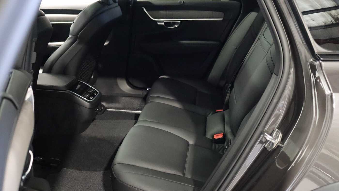 Volvo V90 Cross Country B5 (P) AWD (Lounge & Climate Pack, Sunroof, 360 Camera, Pilot Assist, BLIS)