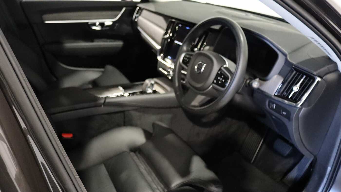 Volvo V90 Cross Country B5 (P) AWD (Lounge & Climate Pack, Sunroof, 360 Camera, Pilot Assist, BLIS)