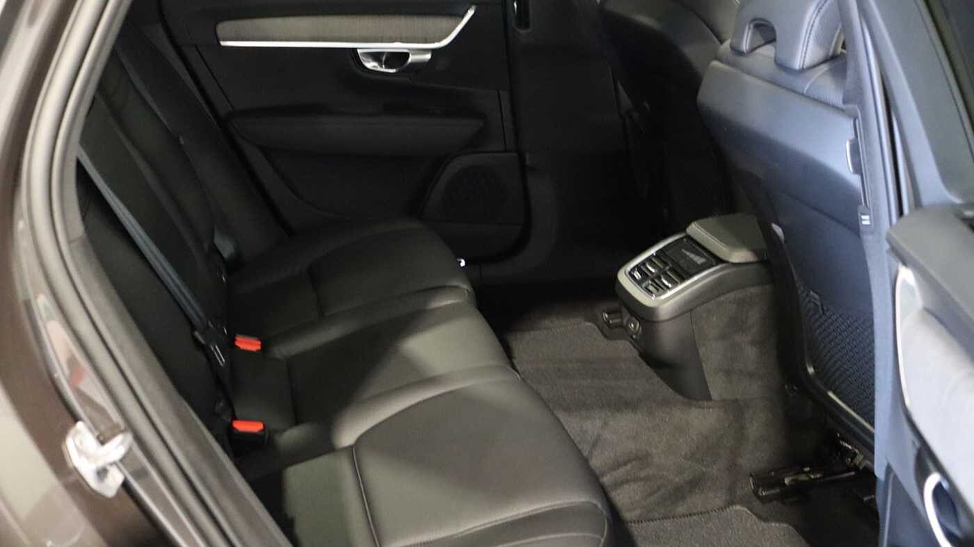 Volvo V90 Cross Country B5 (P) AWD (Lounge & Climate Pack, Sunroof, 360 Camera, Pilot Assist, BLIS)