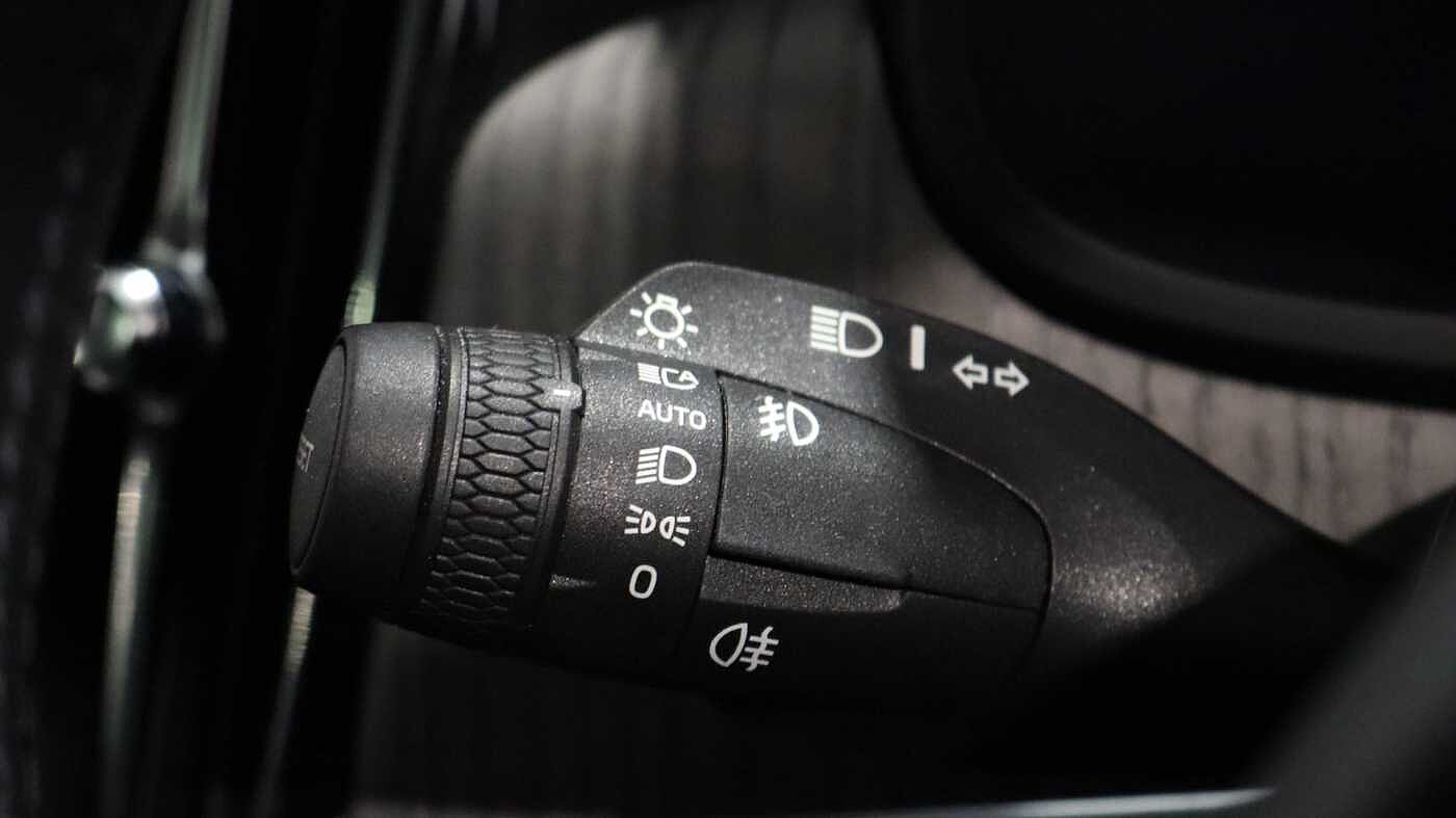 Volvo V90 Cross Country B5 (P) AWD (Lounge & Climate Pack, Sunroof, 360 Camera, Pilot Assist, BLIS)