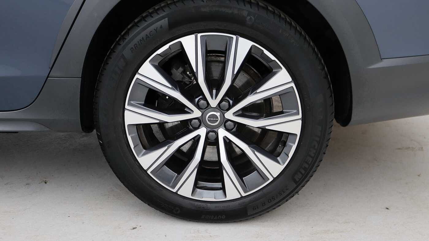 Volvo V90 Cross Country B5 (D) AWD Plus (Blond Leather, Harman/Kardon Sound, 360 Camera)