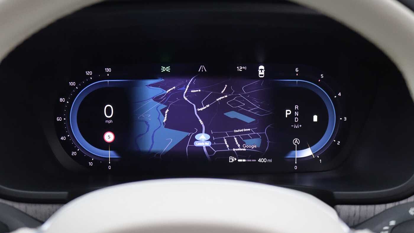 Volvo V90 Cross Country B5 (D) AWD Plus (Blond Leather, Harman/Kardon Sound, 360 Camera)