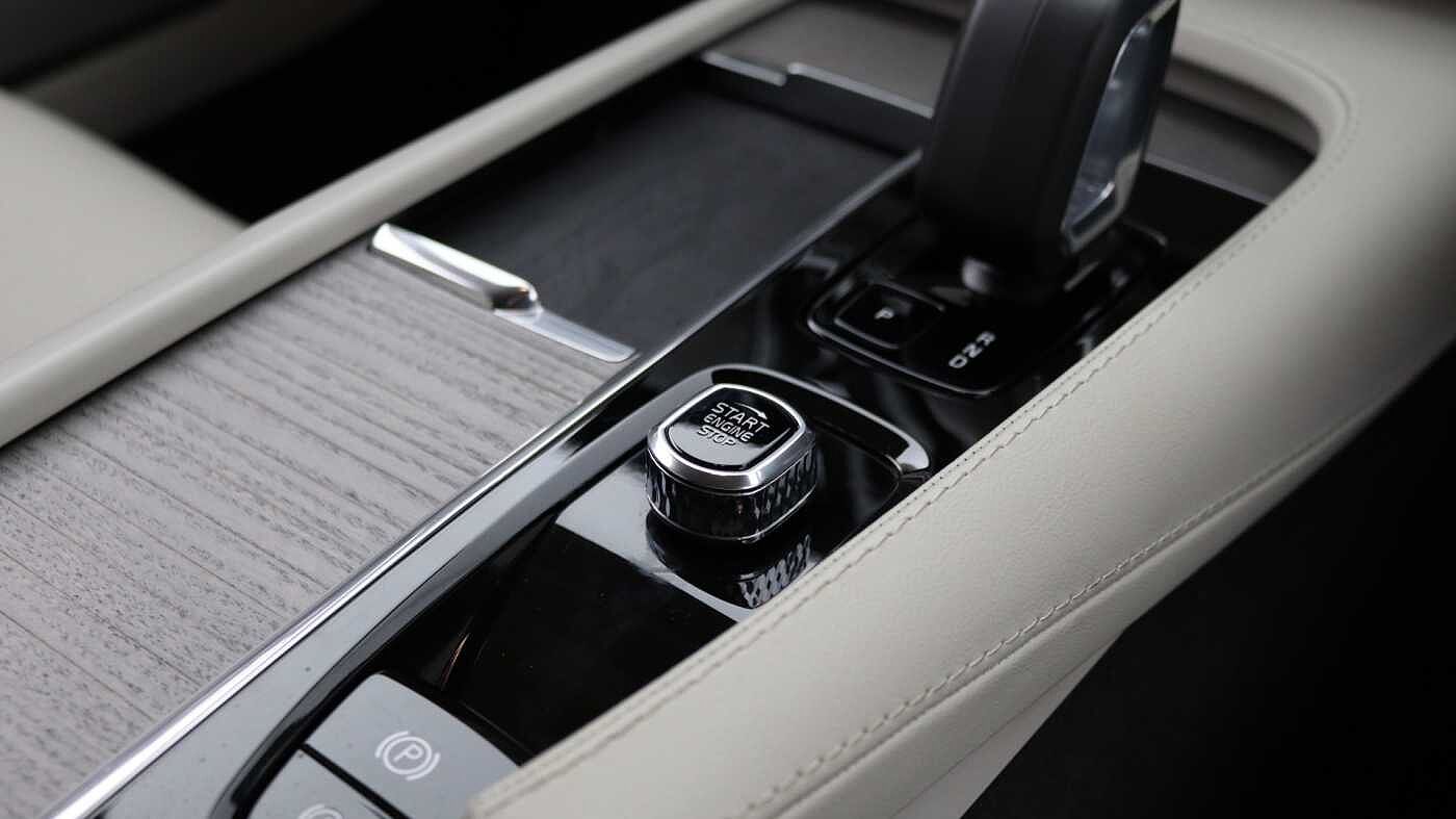 Volvo V90 Cross Country B5 (D) AWD Plus (Blond Leather, Harman/Kardon Sound, 360 Camera)