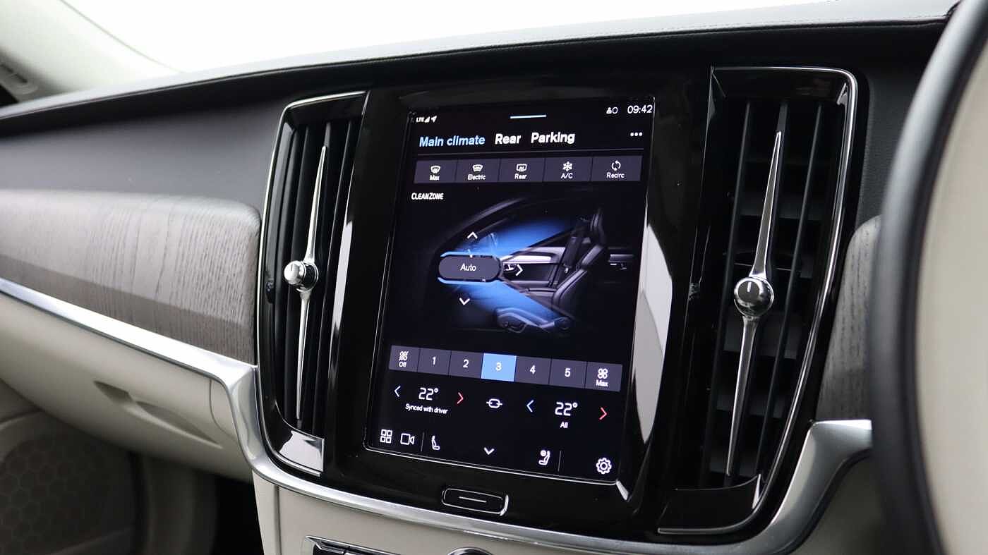 Volvo V90 Cross Country B5 (D) AWD Plus (Blond Leather, Harman/Kardon Sound, 360 Camera)