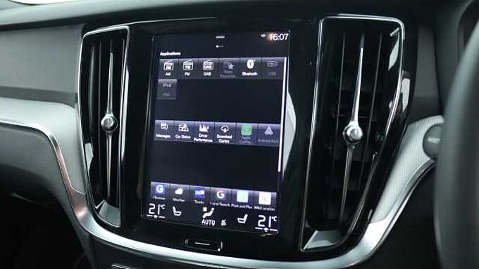 Volvo V60 D4 R-Design Manual (Winter Pack, Cruise Control, Tinted Windows)