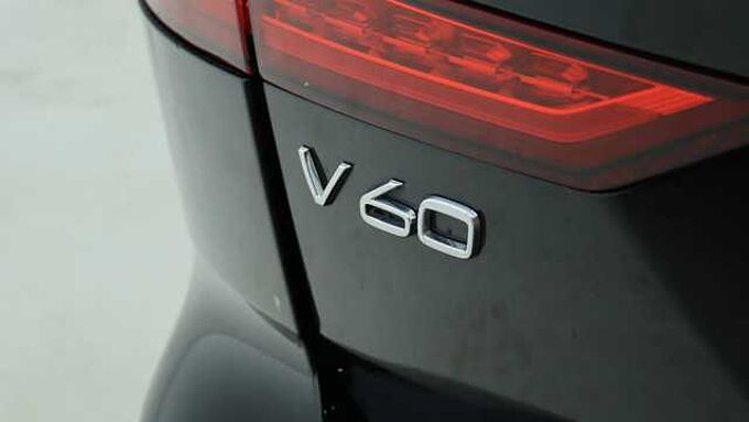 Volvo V60 D4 R-Design Manual (Winter Pack, Cruise Control, Tinted Windows)